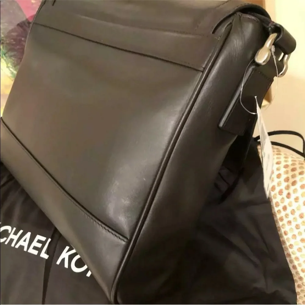 Michael Kors Men's Collection Kennedy Brown leather Messenger briefcase bag